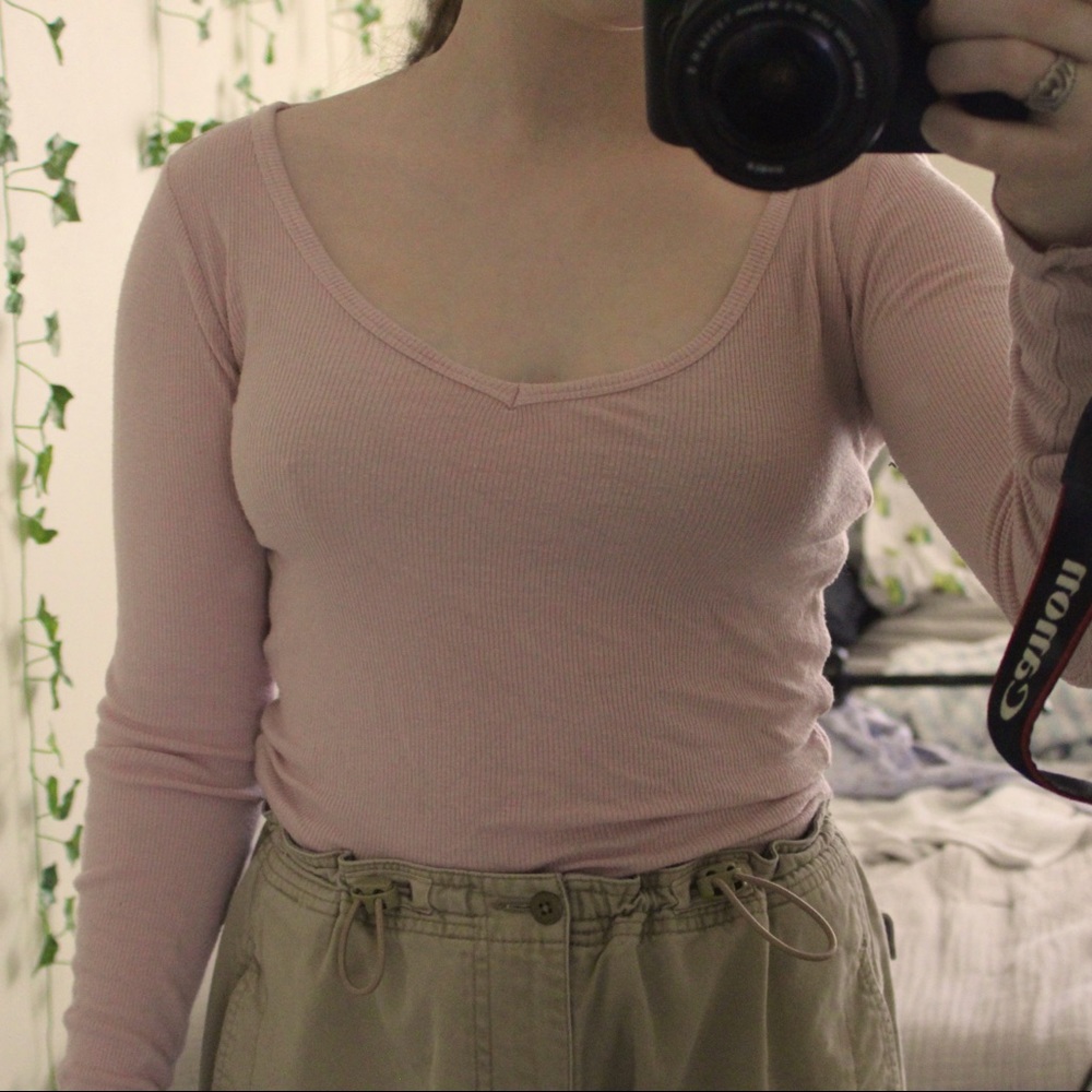 v neck ribbed long sleeve top